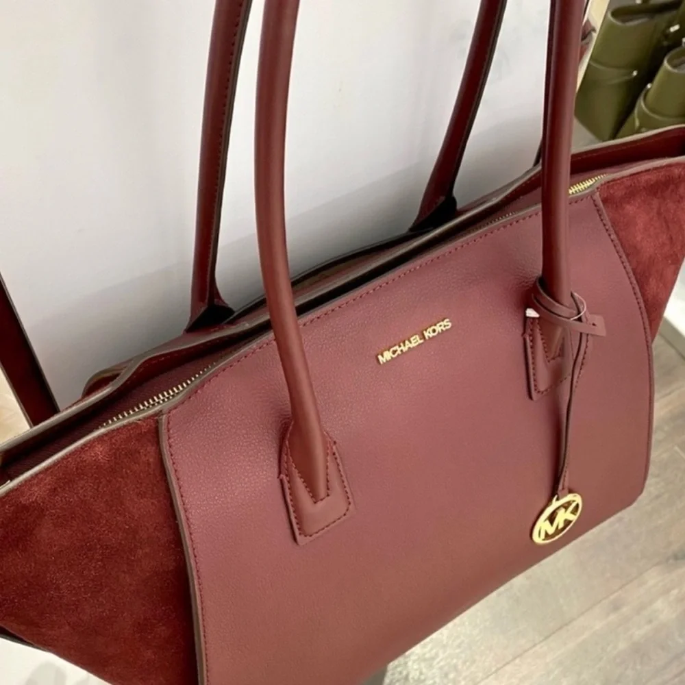 Michael Kors Avril Extra-Large Leather Top-Zip Tote Bag In Oxblood